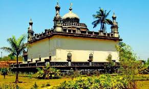 Demand for immediate clearance of encroachments in Gadduge